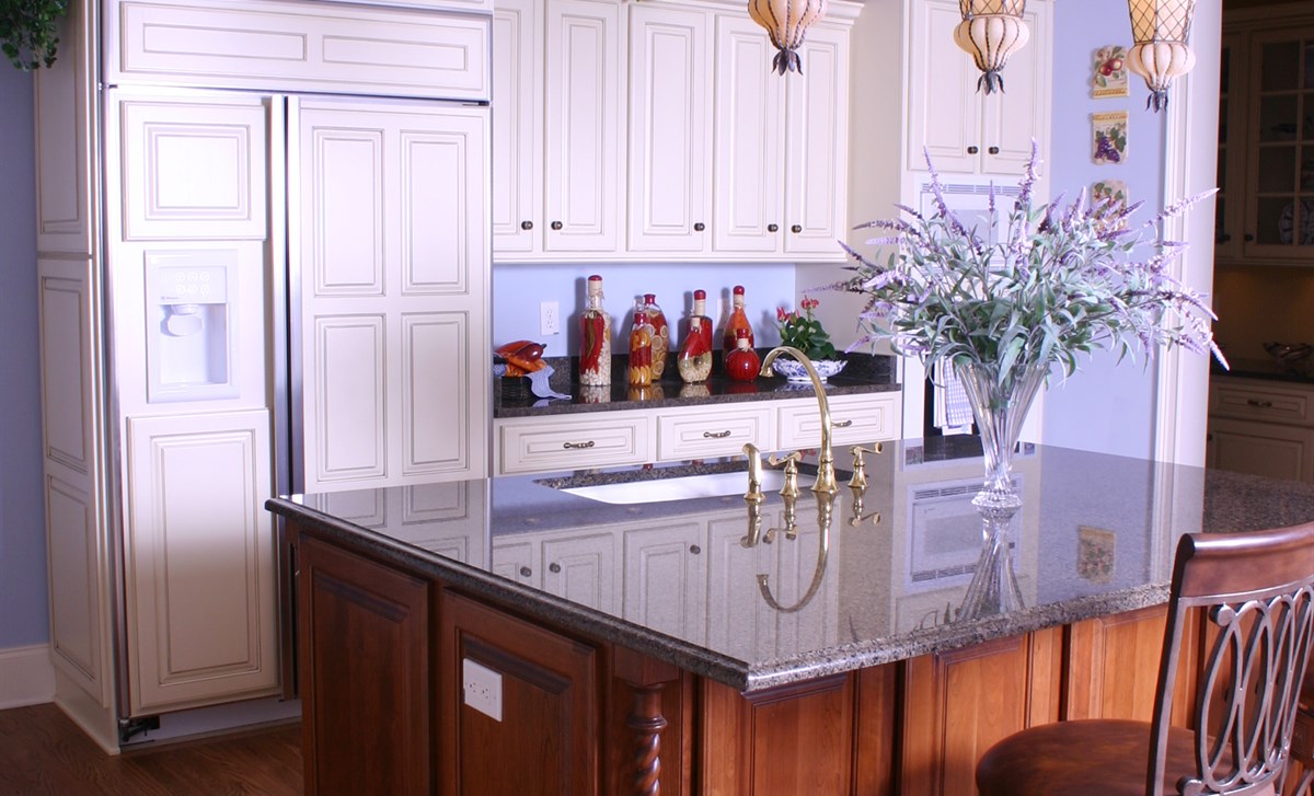 TRAVIS RESIDENCE-KITCHEN.jpg